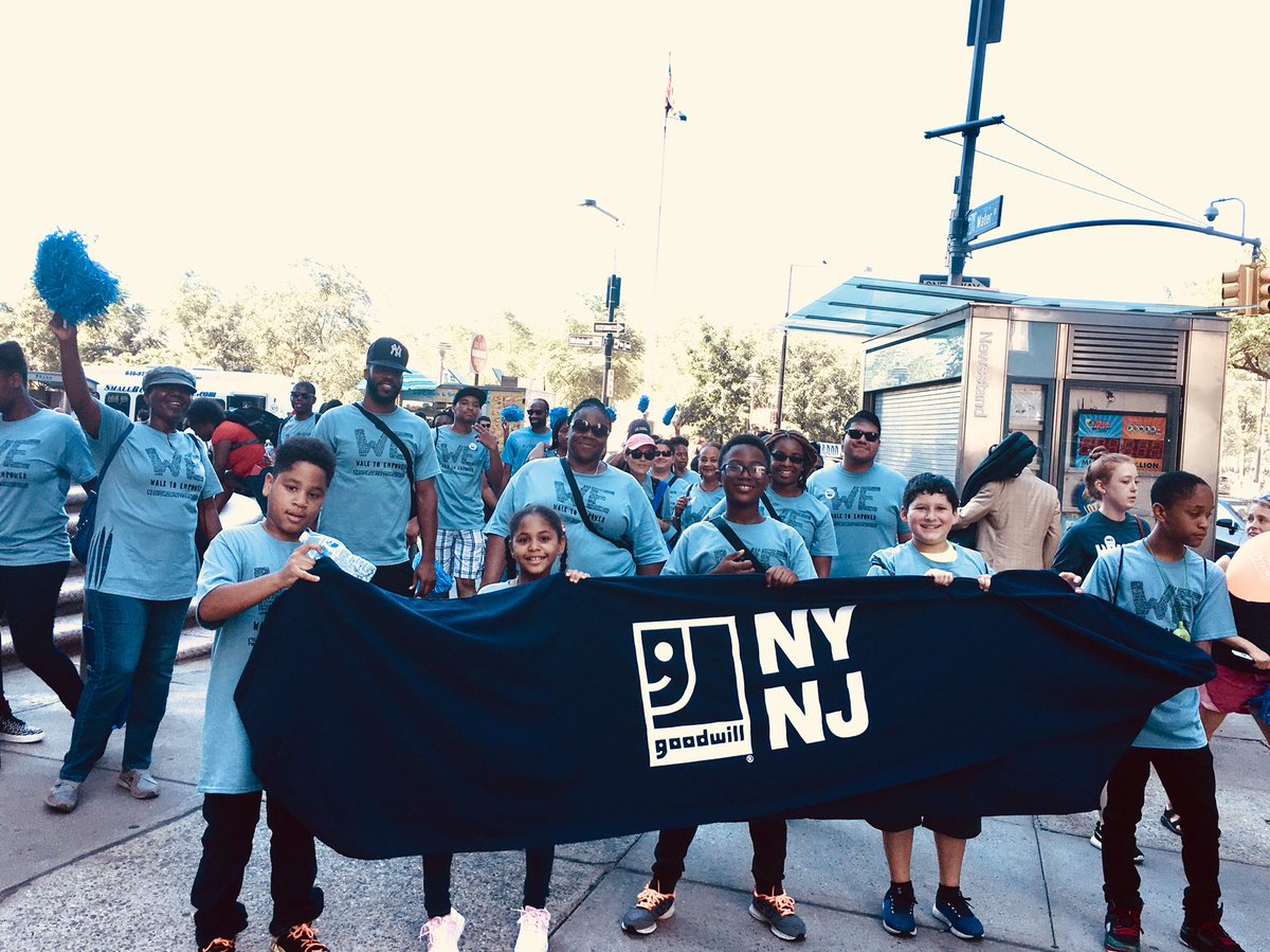 CelinaCav2015's tweet photo. @GoodwillNYNJ Proud to take part in the NYC Autism Speaks Walk with my coworkers &amp; our families yesterday to raise support and awareness! #GoodwillNYNJ #AutismSpeaksWalk https://t.co/VPrT15rGbM
