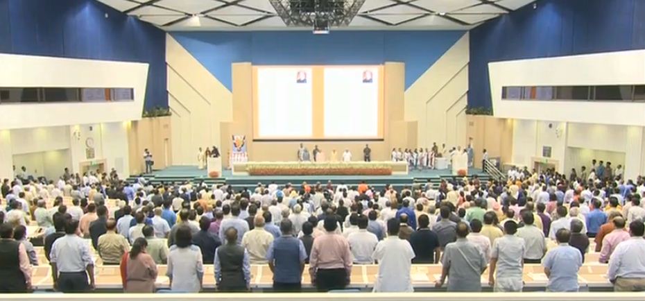 spek_abt_bharat's tweet photo. No one is opponent of #RSS ,evn who are critics. RSS love all ,no matter they r same ideology or not.
#RSS is the most Democratic Organization. In @RSSorg #Sakhas every Swayamsevak can ask any questions 2 Sarsanghchalak - Mohan BaghbatJi
#RSSvision
@_FranklySpeak @TajinderBagga https://t.co/pYIHVH1yjw