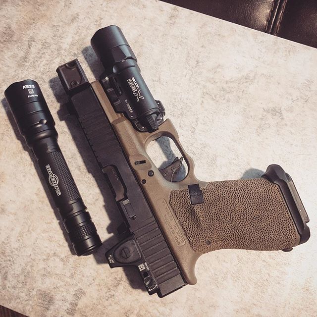 TexasBlackRifle's tweet photo. So many 🍋s.
・・・
#tbrci #glock #stubbycomp #Compensator #AmericanManufacturing #InnovatorsNotImitators #MicroComp #MadeByGunGuys #Comp #GlockComp #G19 #TexasMade #America #Gun #Guns #Patriot #Gunchannels #EDC #everydaycarry #dailycarry #gotrain #pewpe… https://t.co/5Oti7BgXOV https://t.co/ANw9PzxlOe