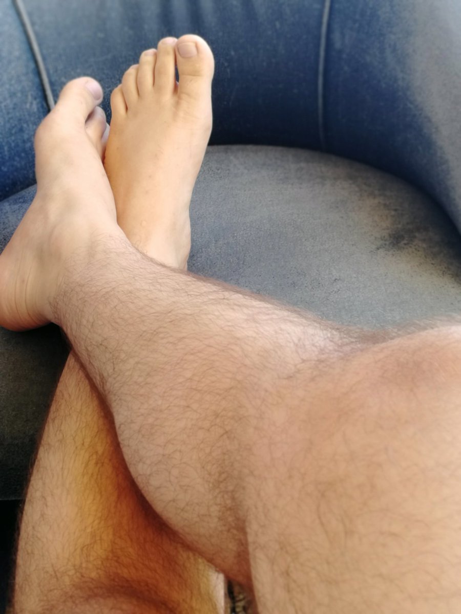 TopFindom's tweet photo. Ready to kneel and stick in your fucking mouth? 
RT for more

#domtop #findom #cashfag #master #youowemethat https://t.co/P298nZ2Zvz