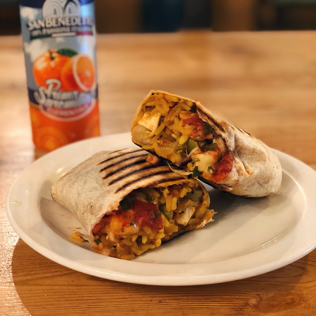 Have you tried the Dalling’s Burrito? Paella, cheddar cheese and homemade salsa 😍😍 #dallings