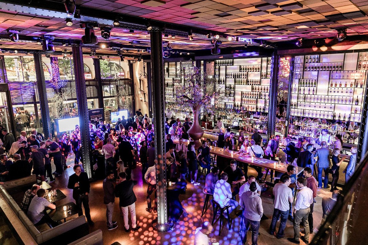 qvestgroup's tweet photo. Thank you for making last Saturday's https://t.co/4FQklpI1BL Party a huge succes! Networking at its best!
#QvestMedia #ArvatoSystems #AWS #Avid #Brightcove #Concurrent #HiagData #HMSSolutions #Maketv #Qumulo #Sony #Tedial #Wildmoka https://t.co/VyZ7CZXbD7