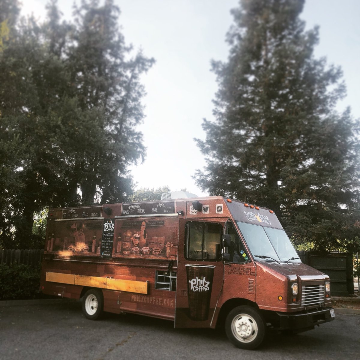 #philztruck is closed today. please tell a friend and come see us tomorrow in FiDi in Sansome St. 🎈 @philzcoffee