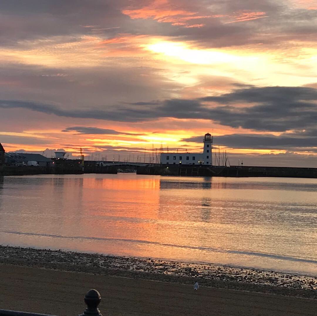 thekatiewebster's tweet photo. Monday motivation comes from looking back over a fantastic weekend, sunrise walk for @saintcathsuk #Scarborough feeling thankful for health, happiness and this on my doorstep https://t.co/E61hMcGe7J