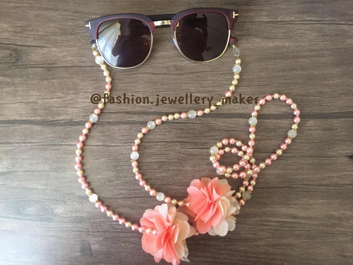 sargol_handmade's tweet photo. سلام دوستان گلم..من فعالیتمو در زمینه #کسبوکار. در توییتر تازه شرو کردم..ازتون میخوام لطفا #ریتوییت کنیدتاعزیزانی ک علاقمند به صنایع دستی هستند از پیج ما دیدن کنن😊🌹
پیج.اینستا با پراز محصولات و ست های مردونه و دخترانس با این ایدی میتونین سرچ کنین👇
Fashion.jewellery_maker https://t.co/8VNMnvxcYO
