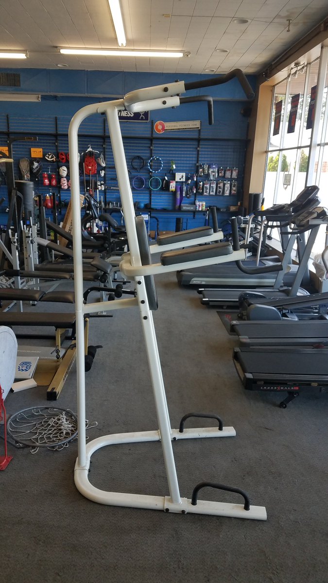PlayLivonia's tweet photo. Who needs to work on their core??!!  Fitness Gear Power Tower.  #fitness  #exercise  #qualityused  #webuyused https://t.co/K3JZs7X9IY