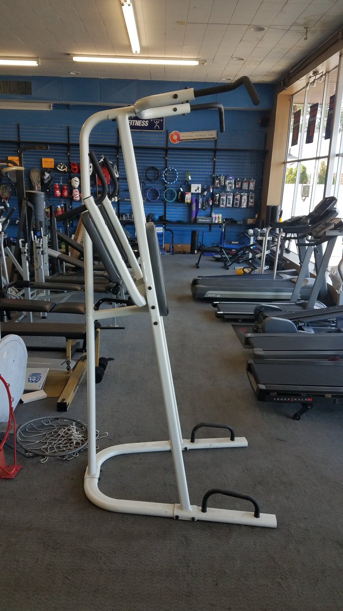 PlayLivonia's tweet photo. Who needs to work on their core??!!  Fitness Gear Power Tower.  #fitness  #exercise  #qualityused  #webuyused https://t.co/K3JZs7X9IY