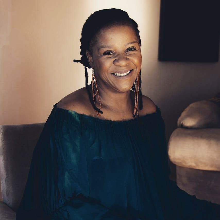 AndieyAndiey's tweet image. 17 Sept: THE NTLOKO SISTERS ❤😍❤ Sis Thuli &amp;amp;
Mam Nomfundo
Your wise lessons and openly shared mistakes shaped the young woman I am today. I love you both, and I'm forever grateful to God for the season He gave!!
#30Daysof30 #AndieysSheroes