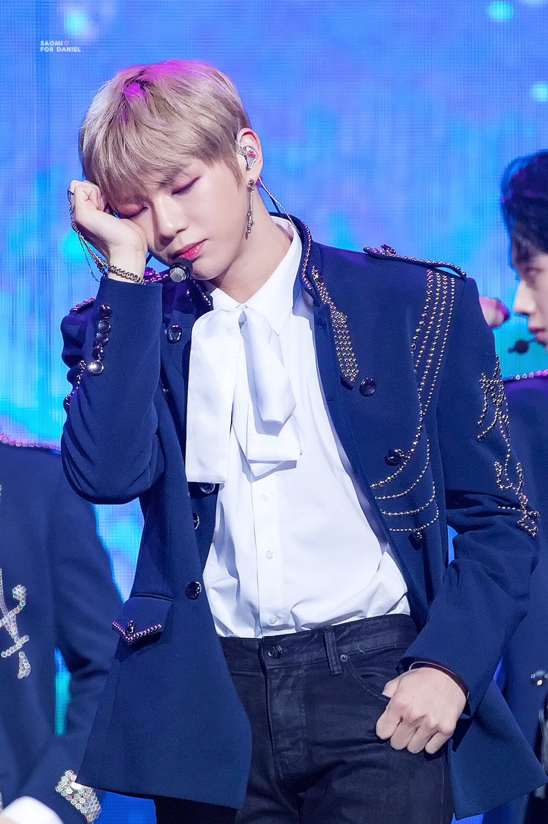 saomi_cat's tweet photo. 180214 가온차트
#강다니엘 #갓다니엘 #KangDaniel #DanielKang #워너원 #WannaOne https://t.co/aRY2d5BlBO