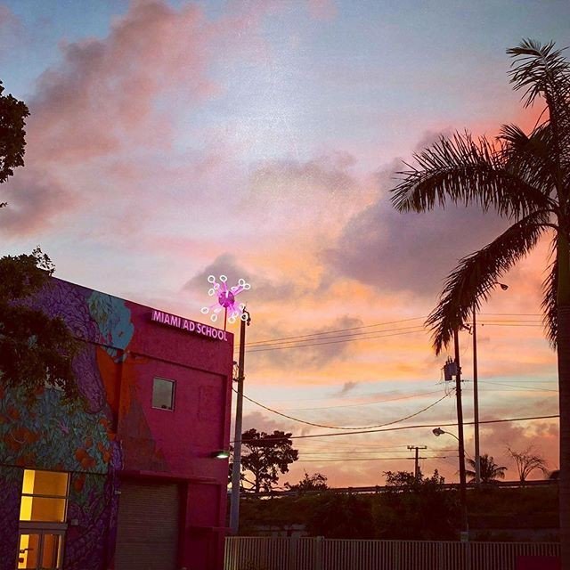 miamiadschool's tweet photo. Day or night, this place #inspires me. @miamiadschoolwynwood @miamiadschool 💡
.
.
.
#miamiadschool #mas #miamiideaschool #artdirector #artdirection #shotoniphone #iphonex #photography #sunset #downtownmiami #wynwood #art #creativedirector #creativedi… https://t.co/wyHkITGhM6 https://t.co/Lha7zJGrew