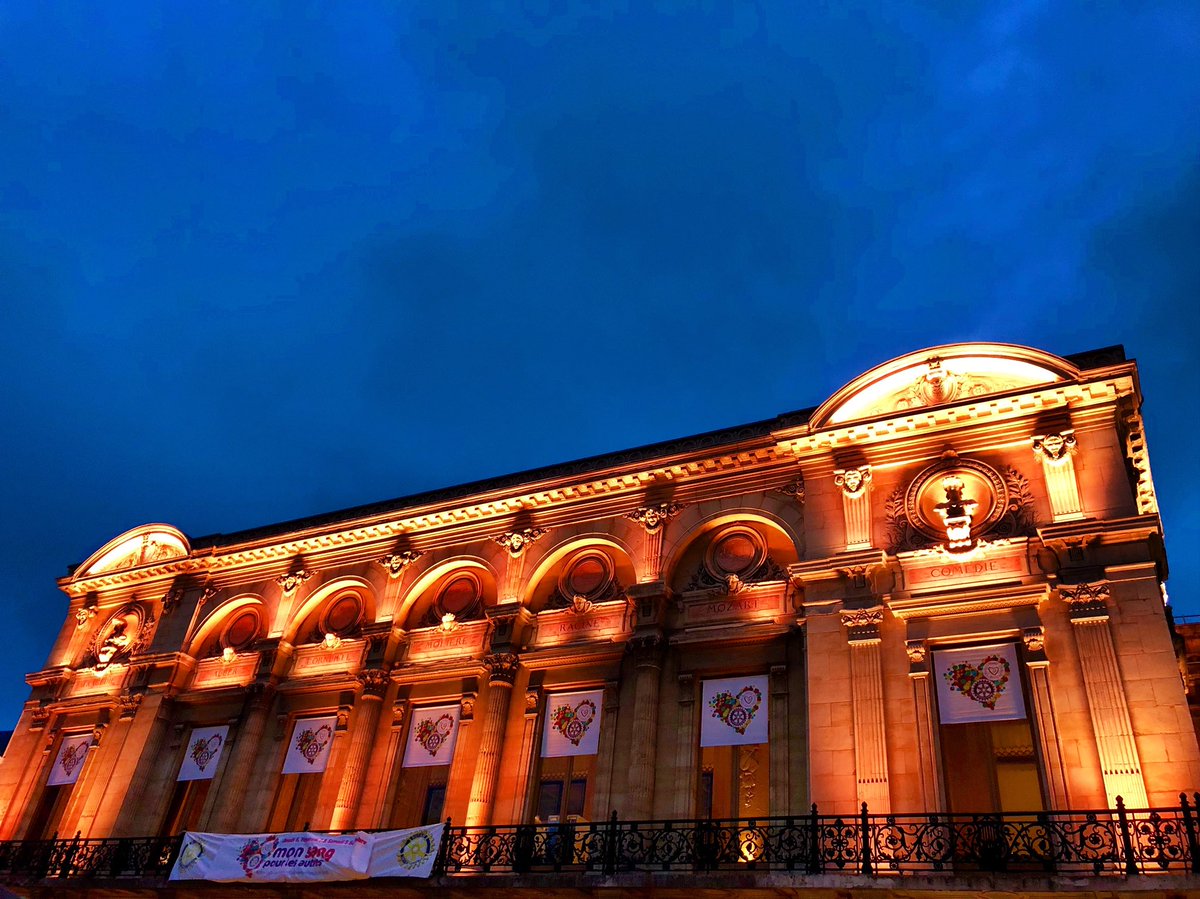 Superbe mise en lumière de l’opéra de Reims ! ✨
#reims #patrimoine #opéra #lumière