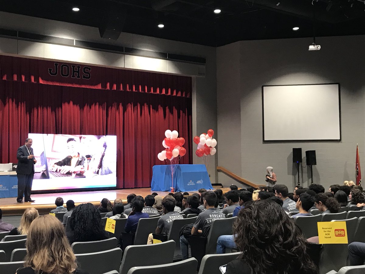 So many great things happening for #InternetEssentials in Nashville today! #DigitalInclusionDay <a href="/ComcastSouth/">We've Moved ⏩ @Comcast</a> #ReadyForAnything  #DavidLCohen <a href="/LamoureuxTwins/">Jocelyne and Monique Lamoureux</a>