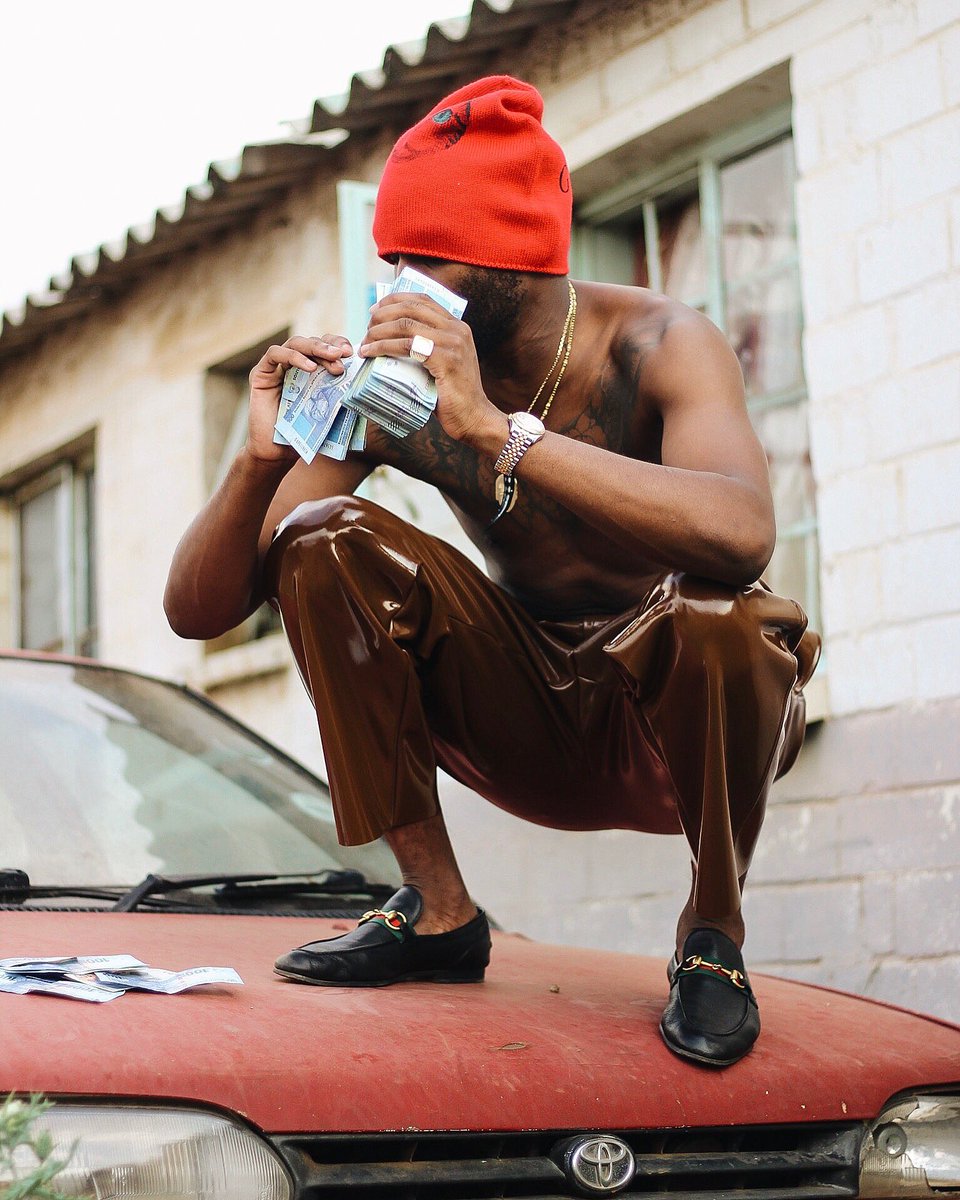 ReabetsweMakae4's tweet photo. @rikyrickworld is so rich because of music,I think his really blessed with a good voice.
@Zone6Venue
@KwestaDaKAR
@CassperNyovest
#AMACOINS https://t.co/9ZU4eSM7Xt