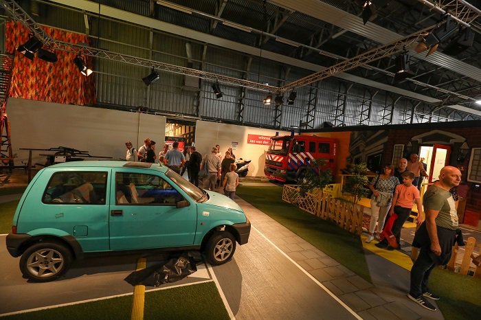 RiskFactoryNL's tweet image. Gisteren was de Open dag #TechnologyBase, met de #veiligheidsdag van  #TwenteSafetyCampus. Duizenden mensen bezochten de #RiskFactory,  kregen informatie over #brandveiligheid en #brandonderzoek en zagen (blus)demo&apos;s. Een zeer geslaagde en zonnige dag, dank voor jullie komst!