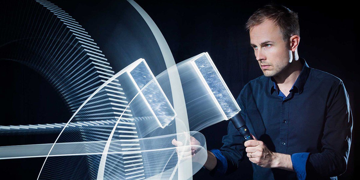 Today, #photographer and #lightpainter <a href="/HHlightpainting/">Hannu Huhtamo</a>, shares his journey drawing with light. He also transforms his craft into a live experience. oddtog.com/otp-022-hannu-… #oddtogpodcast #photography #photographybusiness