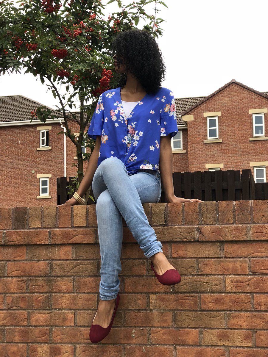 hibasharficntr's tweet photo. Suede @Primark Flats
With a floral cotton top would do the job 💁🏽♀️
#FloraEvent
#معرض_فلورا
18 Days left
Thursday 5/10/2018 to Wednesday 10/10/2018
Hiba Sharfi Center https://t.co/r19GAT4J0V