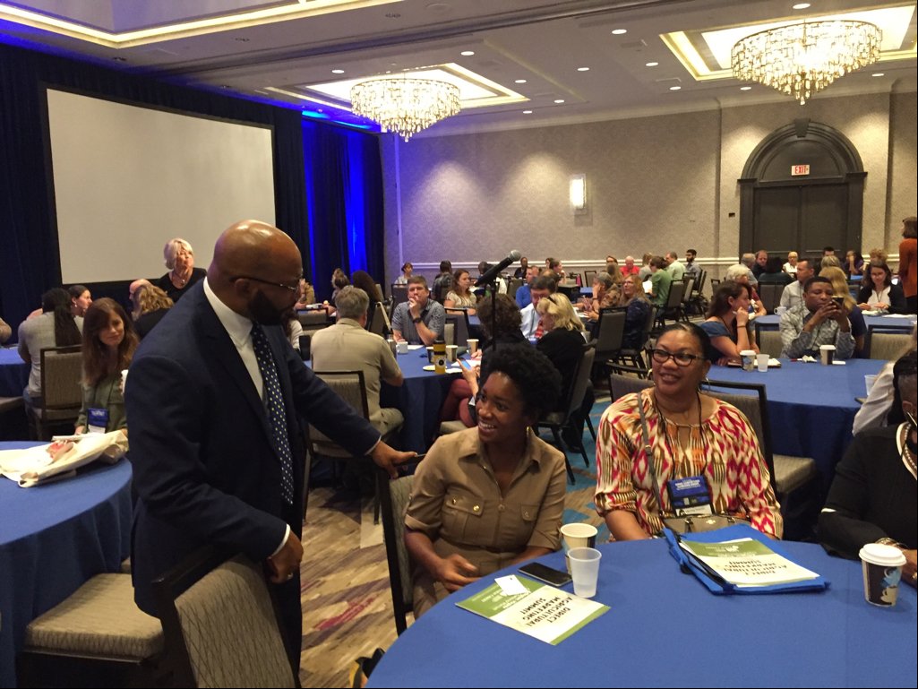 USDA_AMS's tweet photo. We’re so excited to bring together 400+ farmers, farmers market managers, local food entrepreneurs and researchers at the 2018 National Direct Agricultural Marketing Summit this week. Follow along at #agsummit2018 https://t.co/3uQaP632x0