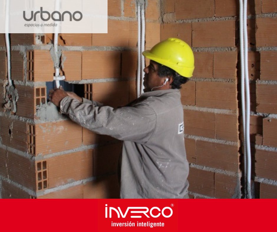 invercosa's tweet photo. #AvancedeObra🛠: Urbano 🏬 
Las instalaciones eléctricas siguen a buen ritmo. Además de la finalización de la red troncal interna se trabaja en el 4° piso con las redes internas de cada departamento, pasillos y palieres. Además comenzaron las instalaciones sanitarias y de gas. https://t.co/2bvV8Kp6E9