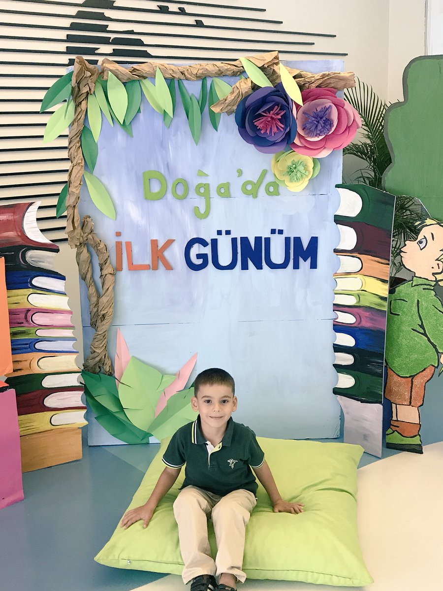 niltumpcu's tweet photo. 2018-2019  Eğitim-Öğretim Döneminde Tüm Öğrencilere ve Öğretmenlere @DogaBahcesehir1 #SevimliZürafalar Sınıfı Olarak Başarılar Dileriz.🎉 @LaleMuti @AliRizaLule @ayselturgut81 @figentas84 @esrasert1979 @SanemBH @RaufAkan @DogaOkullari https://t.co/o2D48IgSyK