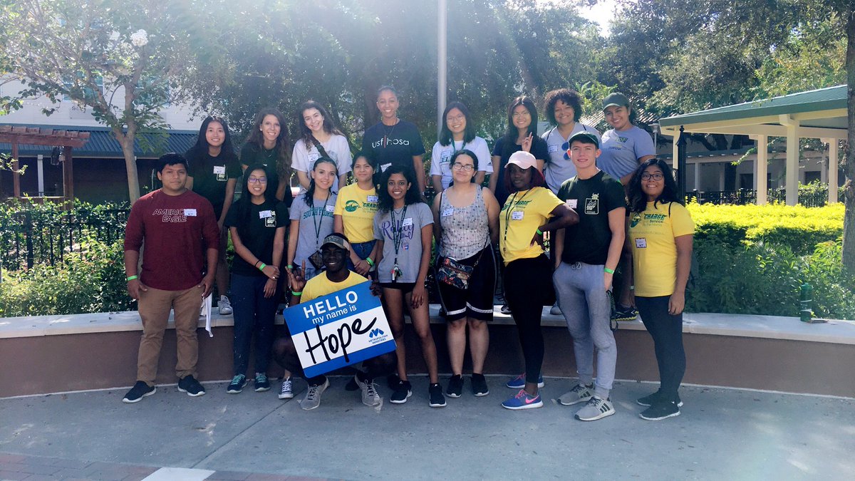 MetroMinistries's tweet image. Students from @USouthFlorida celebrated their annual #ChargeDay by volunteering on our environmental team! Charge Day is an initiative organized by @USF_CLCE that encourages students to get involved in the community.

Thanks Bulls! 🤘