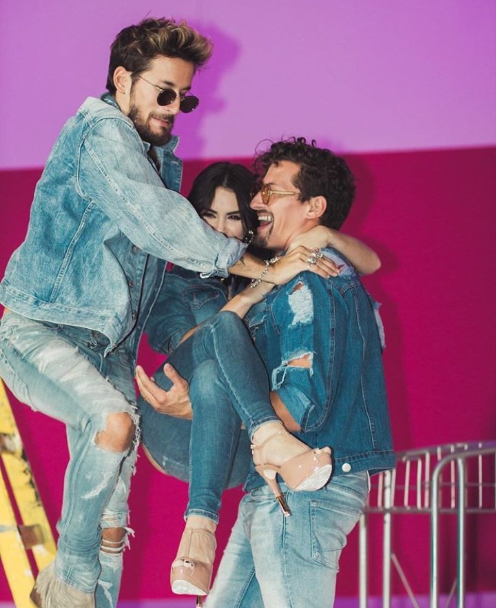 LaliCharts's tweet photo. 🇦🇷 Argentina Top 20 Nacional:

#5 "Besarte Mucho", Lali (+1)

(Peak: #4 | Weeks: 8 | Spins: +280 [+29])

#14 "Sin Querer Queriendo", Lali ft. Mau y Ricky (new)

(Peak: #14 | Weeks: 1 | Spins: +143) https://t.co/qn67CXNjlv