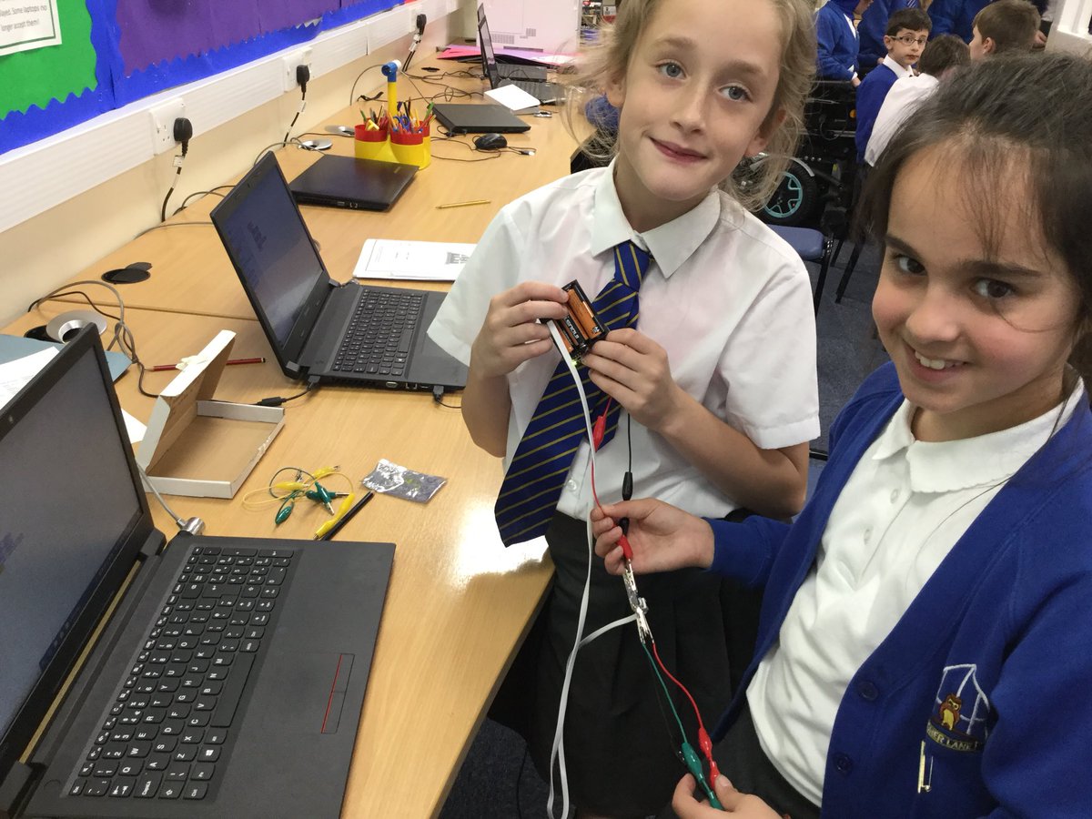 higher_lane's tweet image. Loving our first #codeclub session. We are mastering the #crumblecontroller. Some of us have already worked out how to program it!