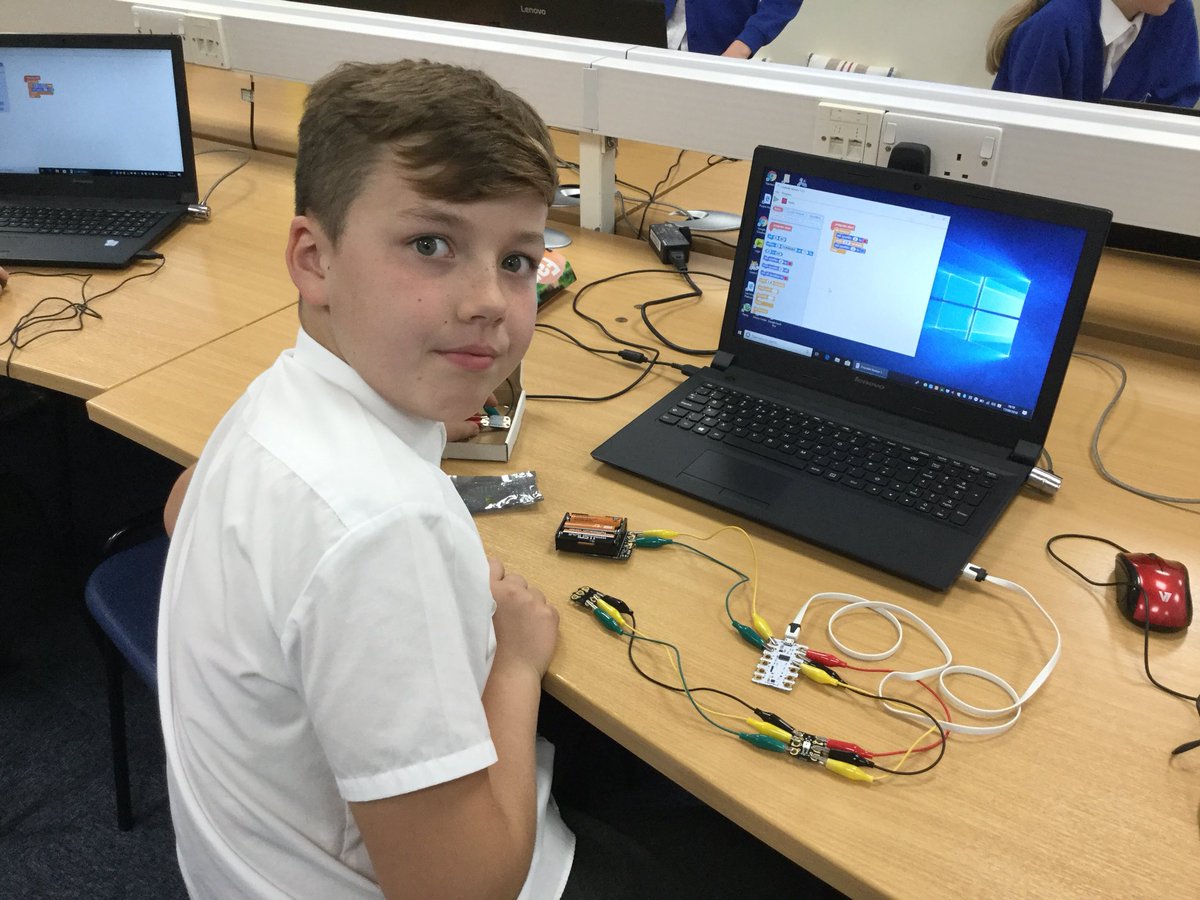 higher_lane's tweet image. Loving our first #codeclub session. We are mastering the #crumblecontroller. Some of us have already worked out how to program it!