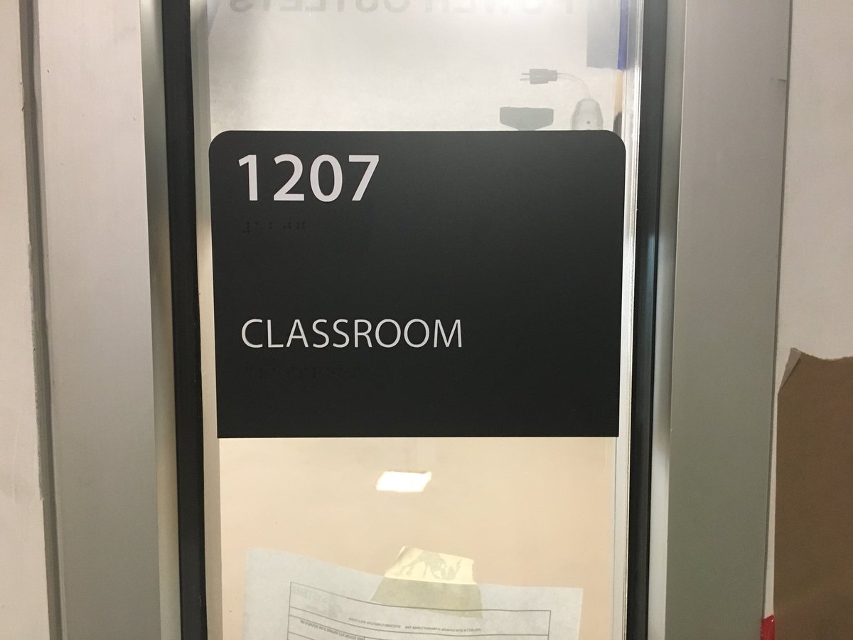 umdcs's tweet photo. This is a classroom in the #IribeCenter. #progress https://t.co/29vKlltWZX