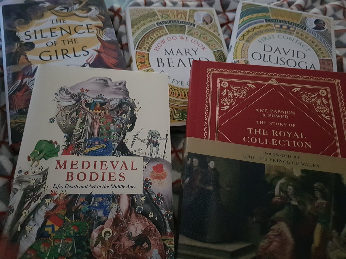 LaLaBauldie's tweet image. Birthday book spoils. #whichfirst