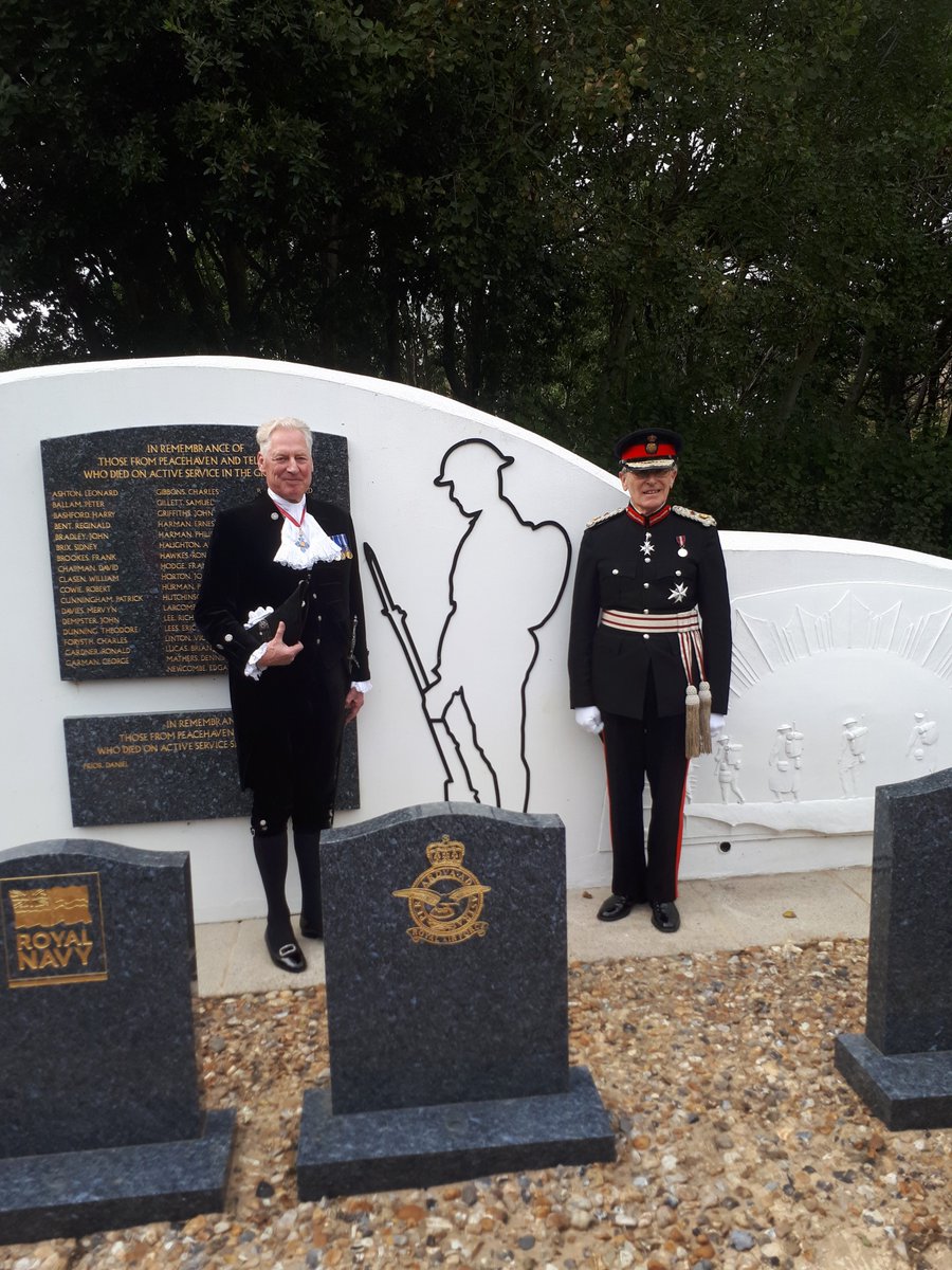 PeacehavenTown's tweet photo. The Lord Lieutenant of East Sussex unveiled Peacehaven's Tommy at the War Memorial Friday 14th September - a big thank you to all who attended #peacehaven #peacehavenNow #toomy #RBL https://t.co/aBlUcARVSm
