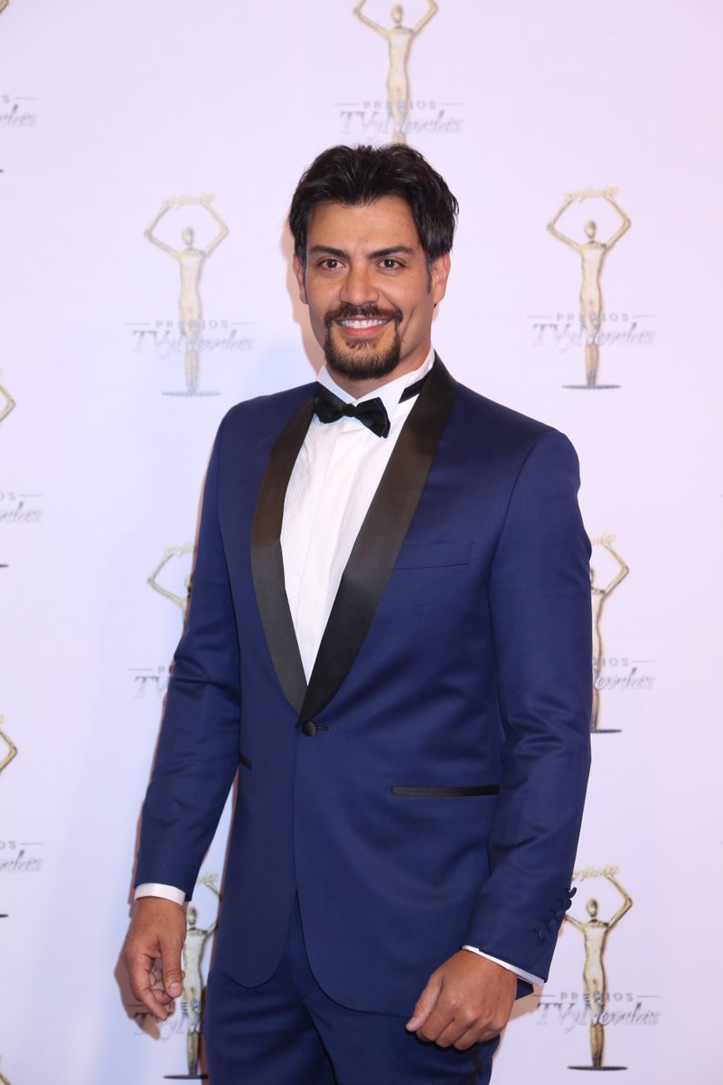 Tierra_Palacios's tweet photo. En su primera nominación a los premios TvyNovelas.
#AndrésPalacios https://t.co/kZSkbb0Kxm