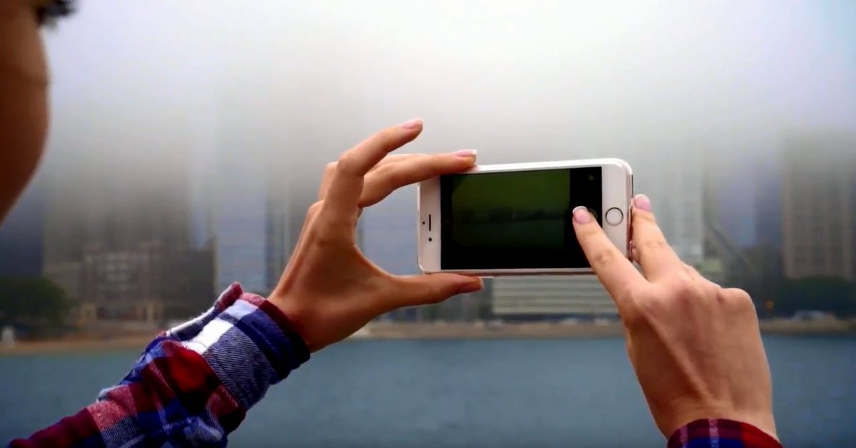 HandTherapyASHT's tweet photo. Protect your hands and upper extremity while using portable electronics (cell phones, tablets etc.) with these tips from ASHT: https://t.co/GLoEC9ncDO. #handtherapist #handtherapy #handsafety https://t.co/CkUZv1g1bN