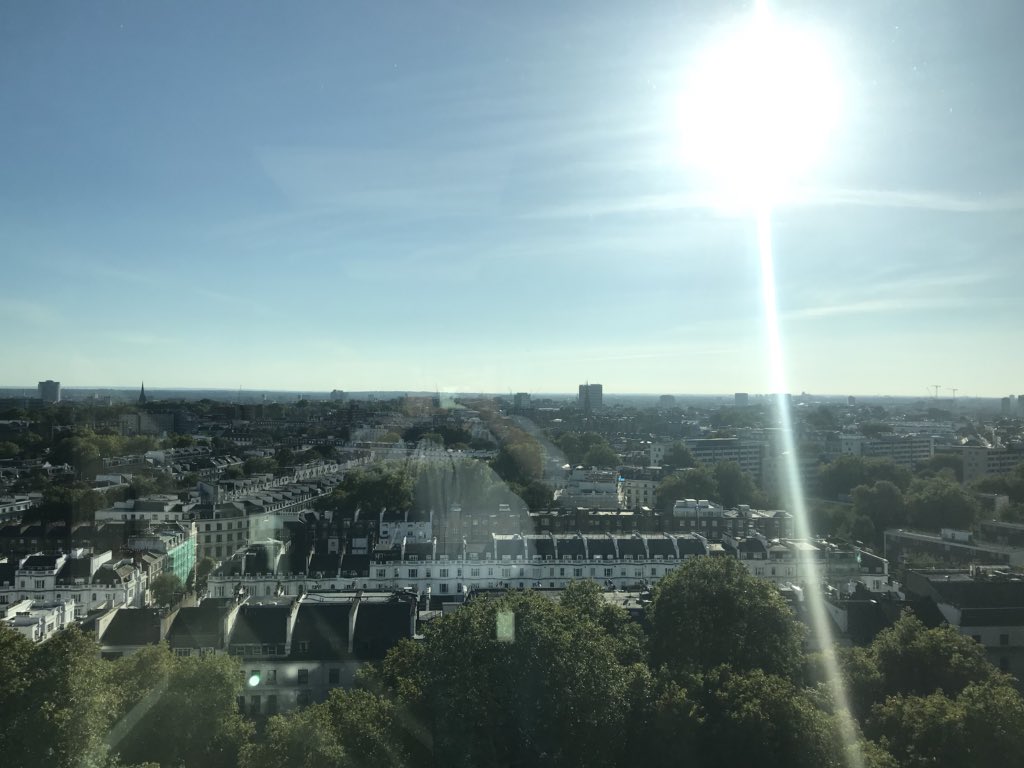 What a glorious end to the day to see this while leaving <a href="/CitrixUKI/">Citrix UK & Ireland</a> Paddington after an awesome day of <a href="/citrix/">Citrix</a> #SDWAN with <a href="/CitrixPartners/">CitrixPartnerNetwork</a> collaborating with people in the UK (virtual ones), US, India, Ireland, Denmark and more #HowTheFutureWorks powered by <a href="/citrix/">Citrix</a>