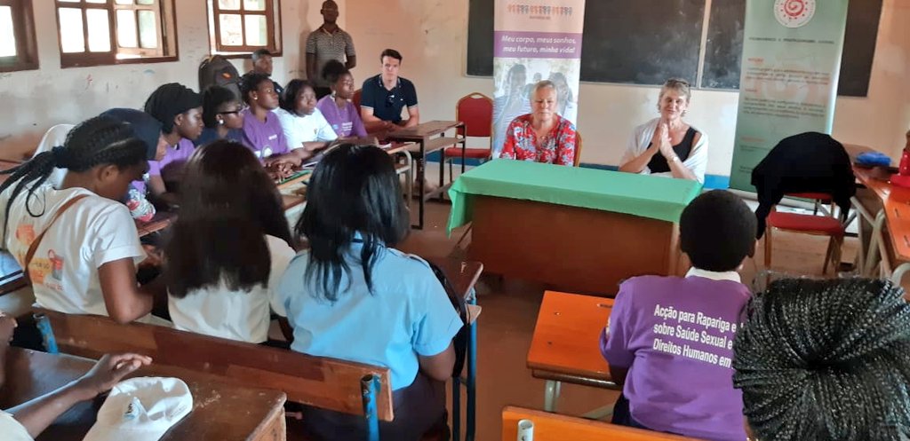 DiagneAndrea's tweet photo. Inspiring, moving afternoon in Nampula w/ #RaparigaBiz mentors/parents and @SwedeninMZ Ambassador Maria de Frutas listening to stories of girls escaping child marriage, staying in school, claiming their voices. Obrigada @SweMFA for making this life changing programme possible. https://t.co/nEyYxXcdPU