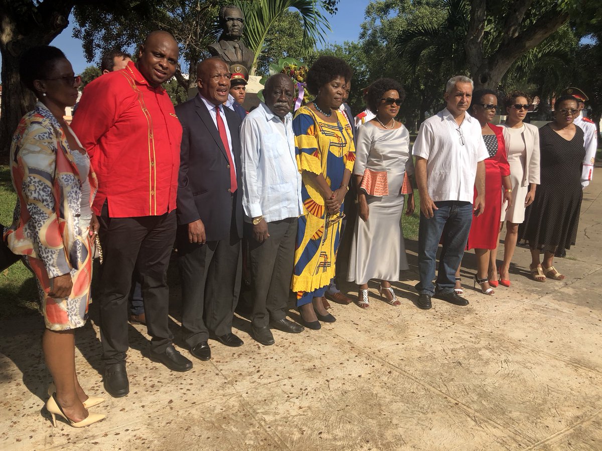 FloydShivambu's tweet photo. #NotesFromHavana! Cuba has been a true revolutionary friend for South Africa from the trenches of war against colonialism and apartheid to the well-being of all South Africans through training of Doctors and other critical Skills. Viva 🇨🇺 Cuba! Viva La Revolucion! https://t.co/d8O60pqqz4