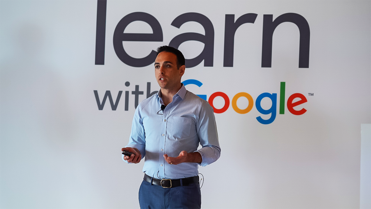 BREAKING: Incredibly excited to have Google back with us as Premier Sponsors at #SMX East for "Learn With Google!" smxpo.com/2Ouc9vb