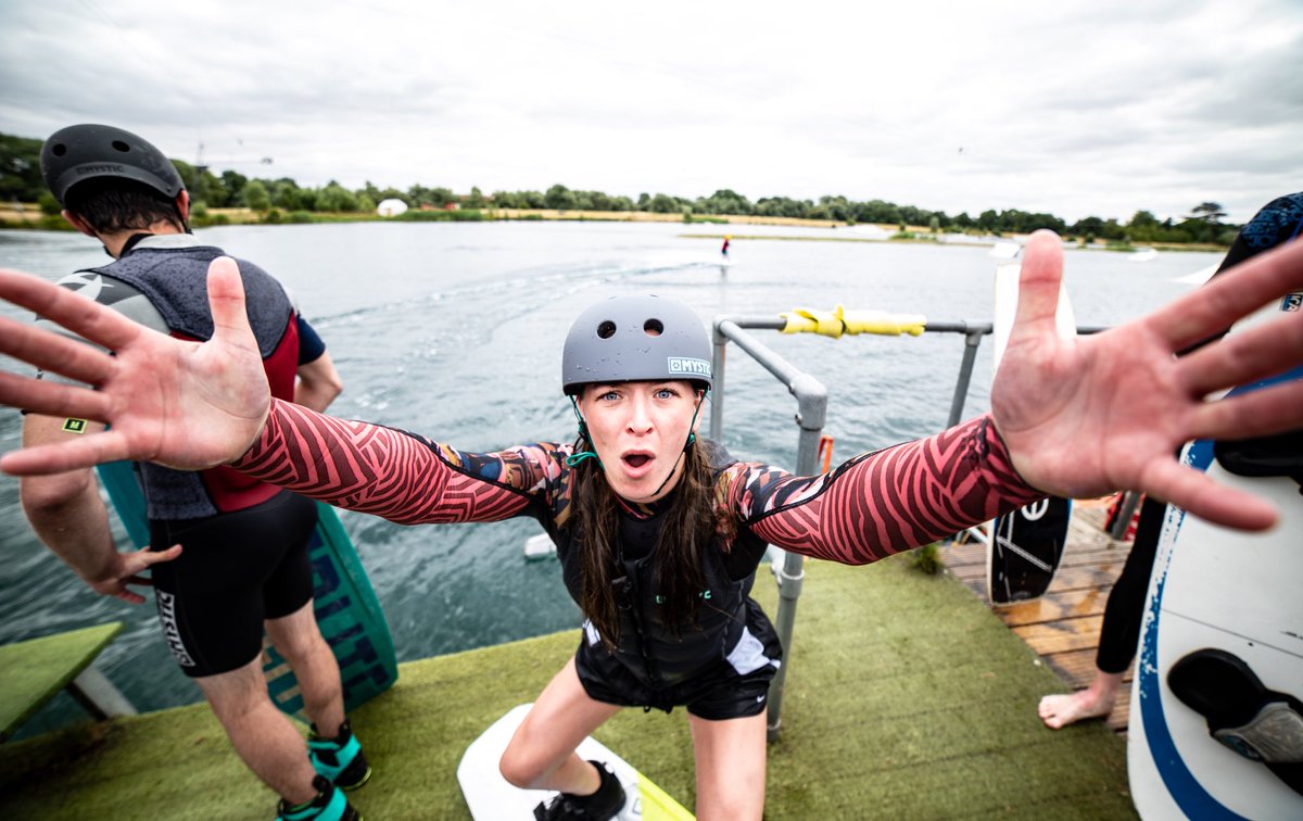 AlutiusLtd's tweet photo. Wakeboarding fun @ArmyWakeboard @ArmySportsLTRY #wakeboarding #girlswhowakeboard #wakegirls #lake #lakelife #alutius #extremesports #athlete #boxend #wakepark https://t.co/8eFUkIKzCi