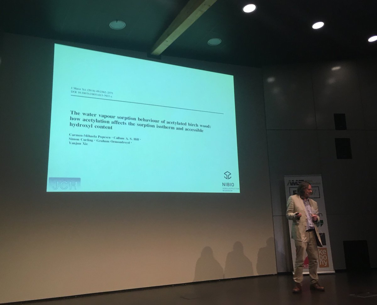 ModWoodLife's tweet photo. Dr Callum Hill discusses acetylation in birch wood at #ECWM9.
#modwood #fp1407 https://t.co/AG8Id1owQN