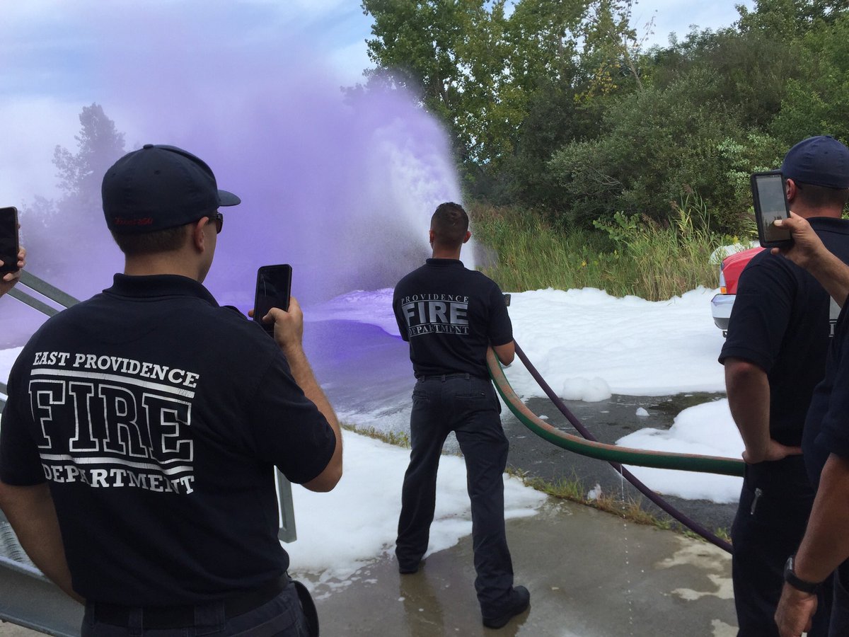 fmacdonald850's tweet photo. East Providence and Providence firefighters flowing training foam and Purple K. Today’s training was part of RI’s Flammable Liquids Task Force response. @ProvFirefighter https://t.co/7M4nLkdagk