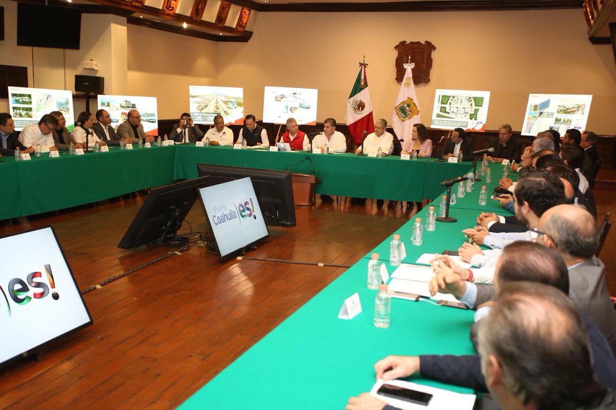 manolojim's tweet photo. Excelente reunión de trabajo con el Gobernador @mrikelme el Director del @infonavit @davidpenchyna el lider de la @CTM_MX Don @CarlosAceves_  y de @Conavi_mx @JorgeLWolpert. Juntos desarrollaremos grandes proyectos de infraestructura para la zona industrial de #Saltillo #Coahuila https://t.co/jeCDivfD1c