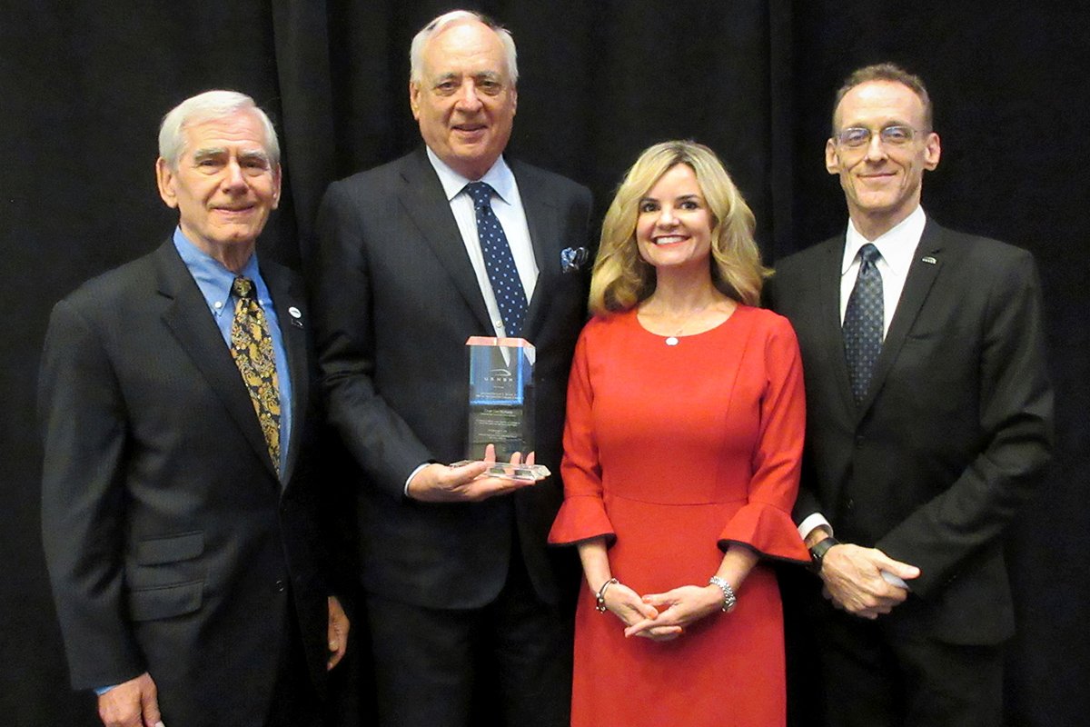 CaHSRA's tweet image. Board Chair Dan Richard was presented with National High-Speed Rail Champion’s Award at last week’s #HSRLS in #SanJose @MinetaTransportation @USHSR