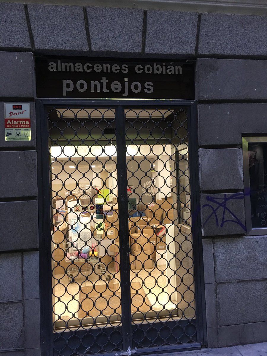 HG8aR's tweet photo. Demostrado, la sociedad se va a pique.. No me puedo creer que Almacenes Cobián haya cerrado!! 😭😭😭 ¡Qué voy a hacer ahora?!! https://t.co/xVKWwno6a4
