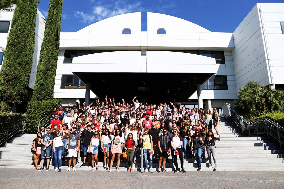 anamanzaner's tweet photo. un día intenso de inicio de curso.  Gracias por compartirlo con nosotros. BIENVENIDOS #welcomeue18 #ciclosUE #universidadeuropea @CiclosUE https://t.co/vknfQIddIy