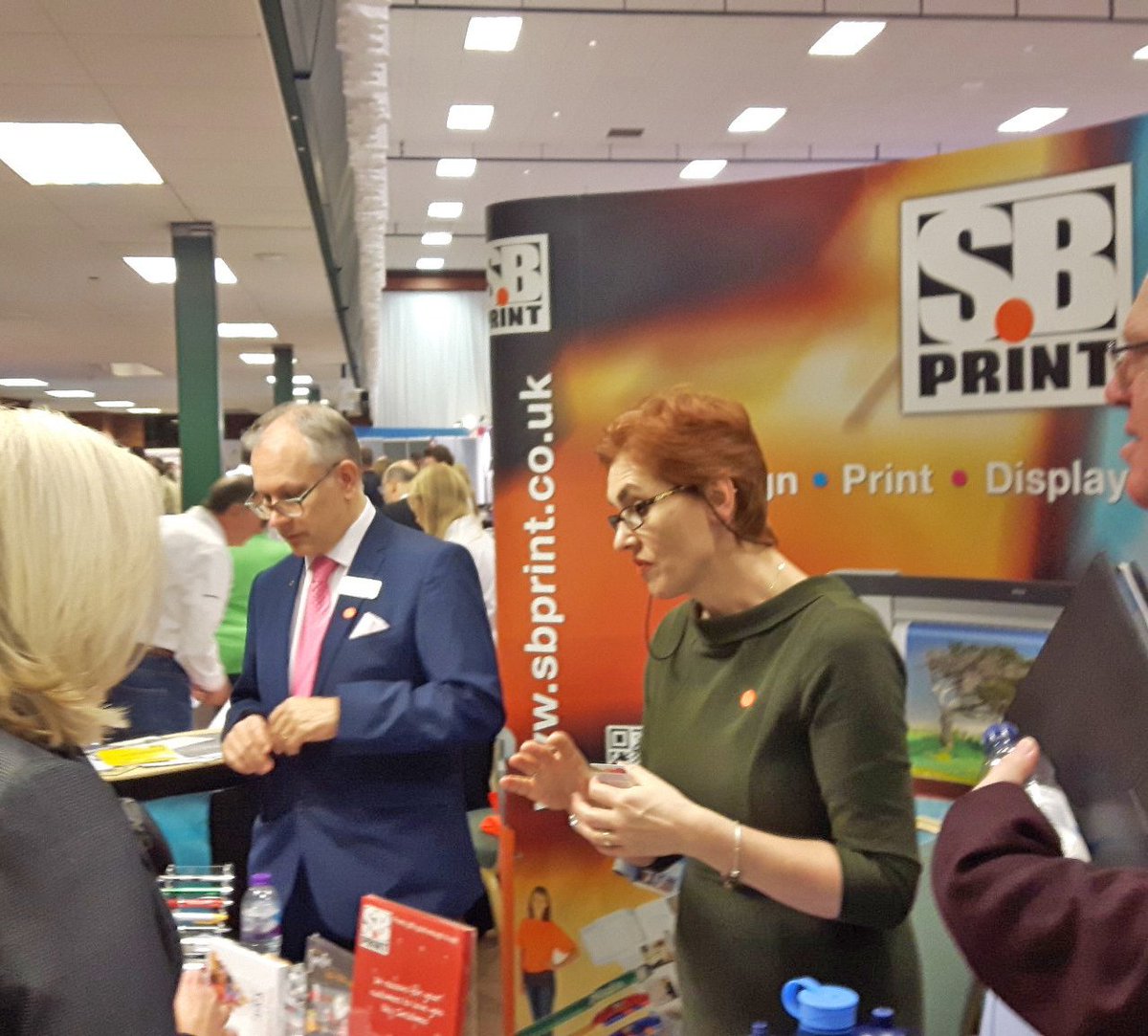 Great pic by <a href="/RTisSocial/">Rachel Davis</a> of the SB Print dynamic duo hard at work at the fab #WorcestershireHour Festival of Business on Friday. Great to see so many friends there. Well done to @StuartAllenFCMI and the WH team.