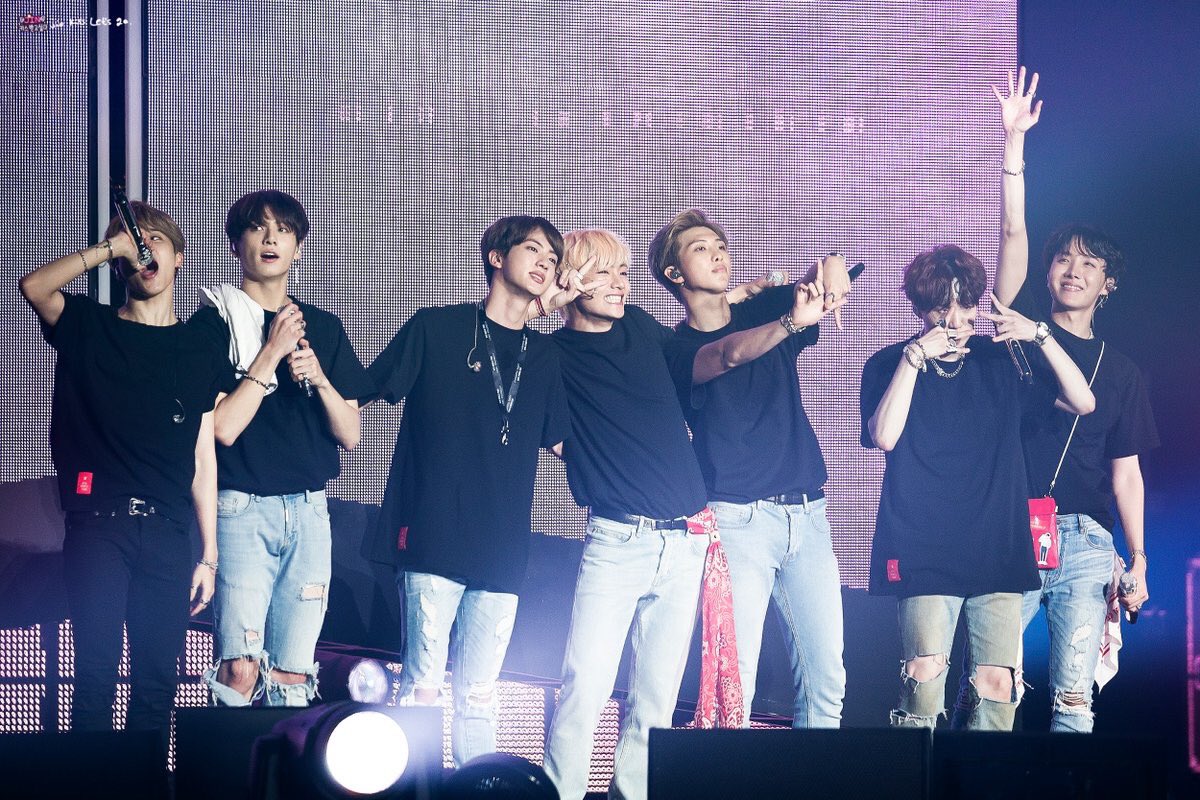 _mio_pj_'s tweet image. #일본army를더이상슬프게하지말아요
(日本アーミーをこれ以上悲しませないで)

ではなく、

#방탄를더이상슬프게하지말아요 
(防弾をこれ以上悲しませないで)

バンタンの笑顔が曇らず輝き続ける事を祈ります。
そしてそれを少しでも支える事ができるのはarmyであると思います。