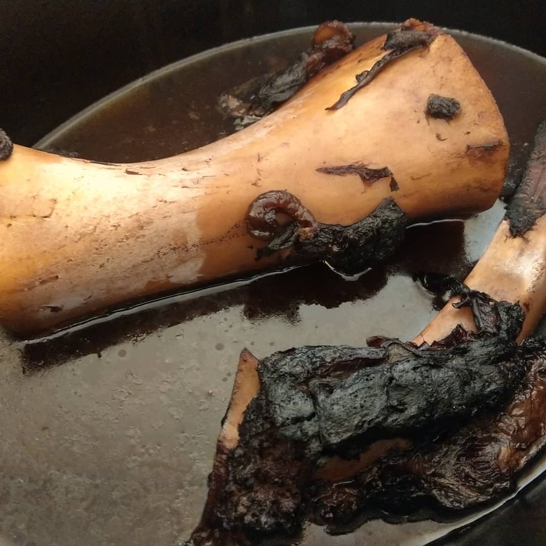 covertcarnivore's tweet photo. Monday's beef stew! Marrow bones, red wine and a ribeye bone slow cooked overnight. This morning added 1.5kg of brisket. Slow cooked for 8 hours and then eaten. It was delish. 

#Carnivore #keto #onlymeat #meatheals #zerocarb #brisket #beef #stew #bones #broth https://t.co/XkUH9BABkT