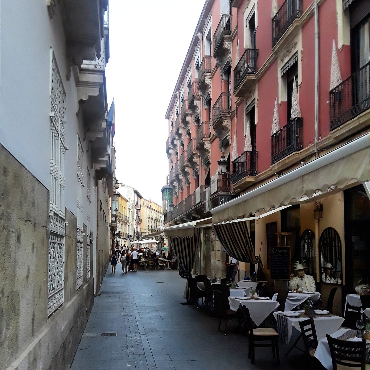 RonDLim's tweet photo. #littlestroll in #Alicante #Spain #RonD8Lim #EuroTour #PowerOfLoveProductions #AlwaysLoveNoMatterWhat https://t.co/qnjeHyiU4i