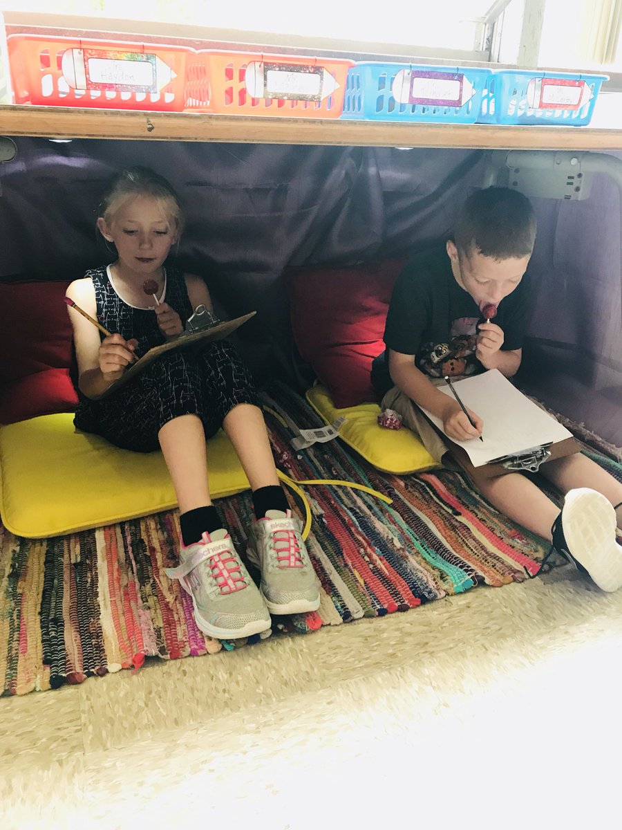 mrshaydon5's tweet image. Tootsie Pop investigation! @RCSDPIRATES #4thscience #rcsdpirates @PiratesHES