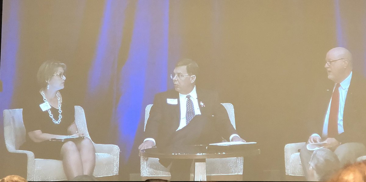 othon_inc's tweet photo. @TAGHouston #stateoftxdot 2018. Focus on safety is priority. “Safety is single most important thing we do,” TxDOT’s Quincy Allen. https://t.co/mqC6Z7HdD1