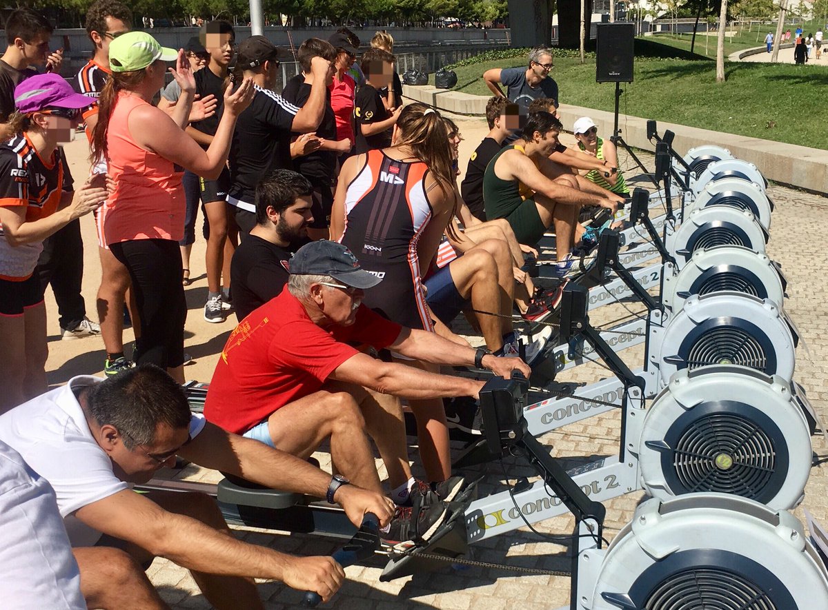siescuelaremo's tweet image. Gracias a todos!!! Un día estupendo demostrando los valores del DEPORTE en mayúsculas en las jornadas de puertas abiertas de la Escuela Municipal @RemoMadridRio Nos vemos en la regata de #LaMelonera 2019 🚣‍♀️ #RemandoComoSoloUnHombre #YoTambienSoyRemero #MadridQuiereRemar